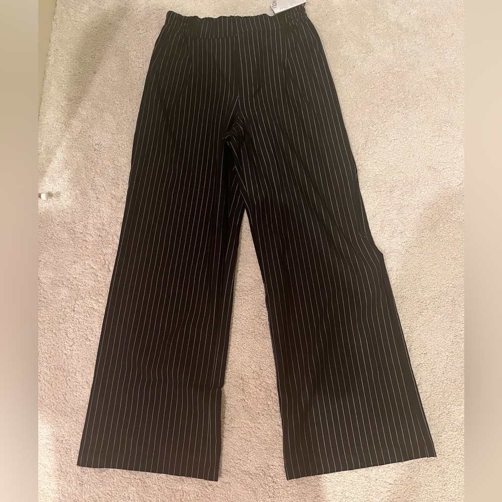 Noli wide leg trousers.